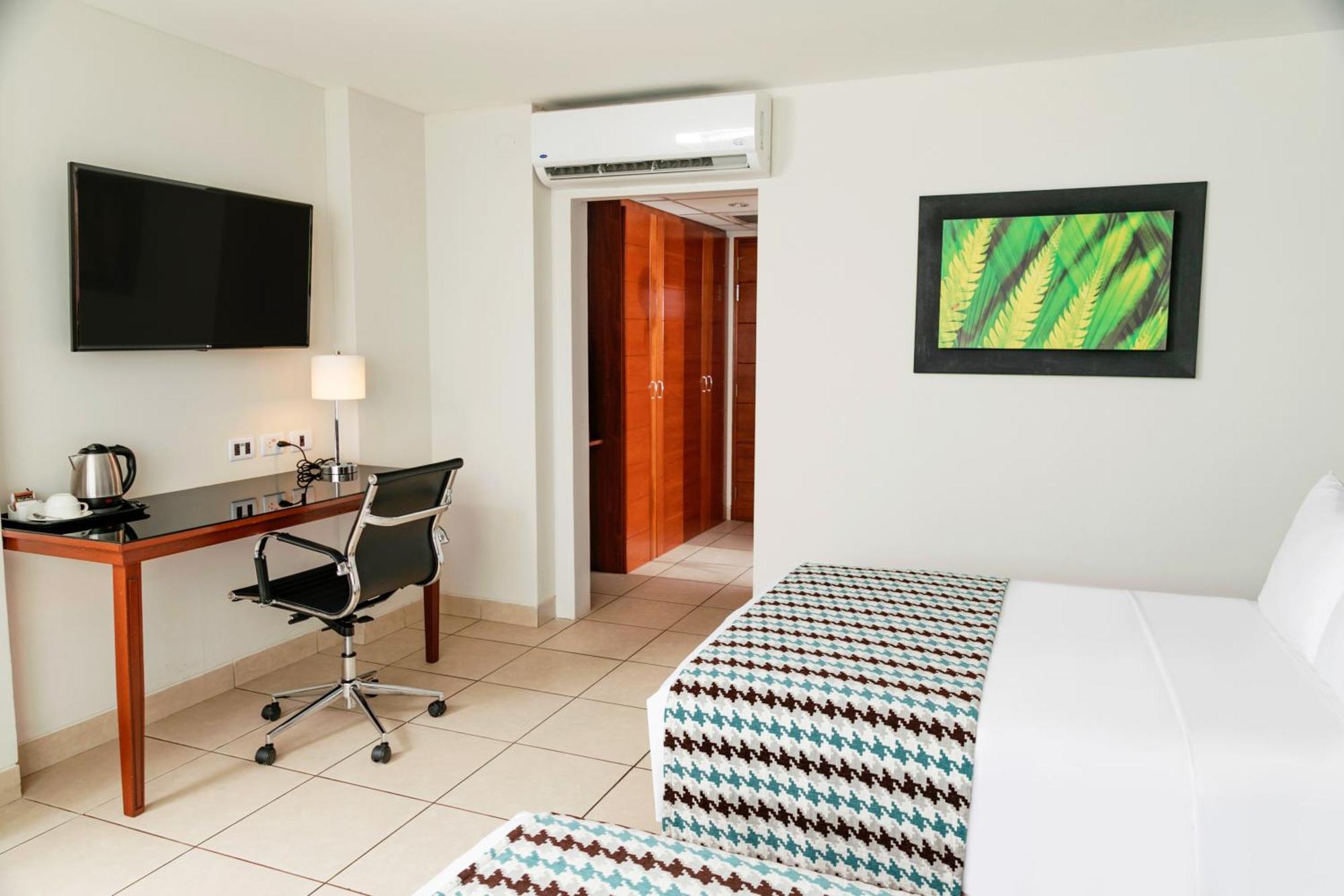 Wyndham Costa Del Sol Pucallpa Exterior foto